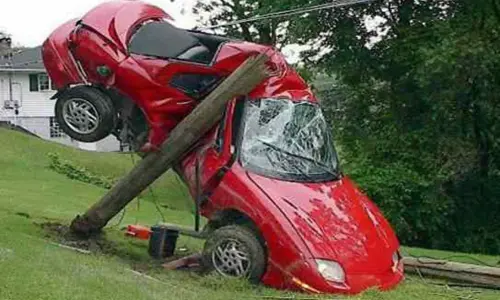 Licensed car wreckers yard in Hawkes Bay - Top cash for cars